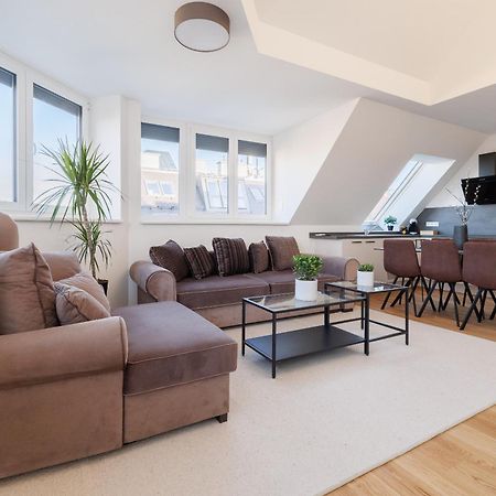 Symphony Apartments 40 - Modern Loft With Terrace And Grill In Central Location Vienna Esterno foto