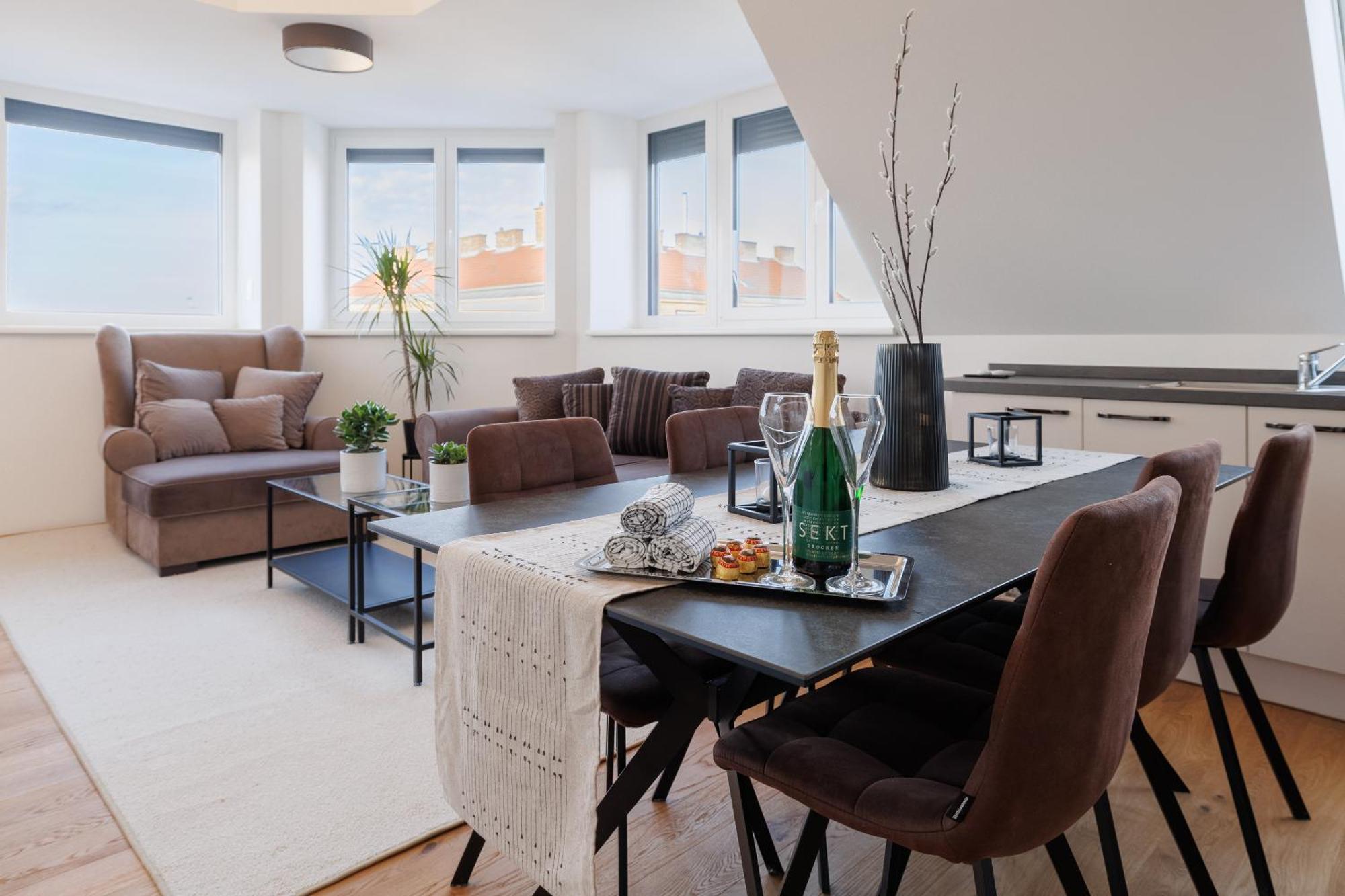 Symphony Apartments 40 - Modern Loft With Terrace And Grill In Central Location Vienna Esterno foto